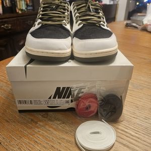 Jordan 1 Retro Low OG SPTravis Scott Olive (Women's)